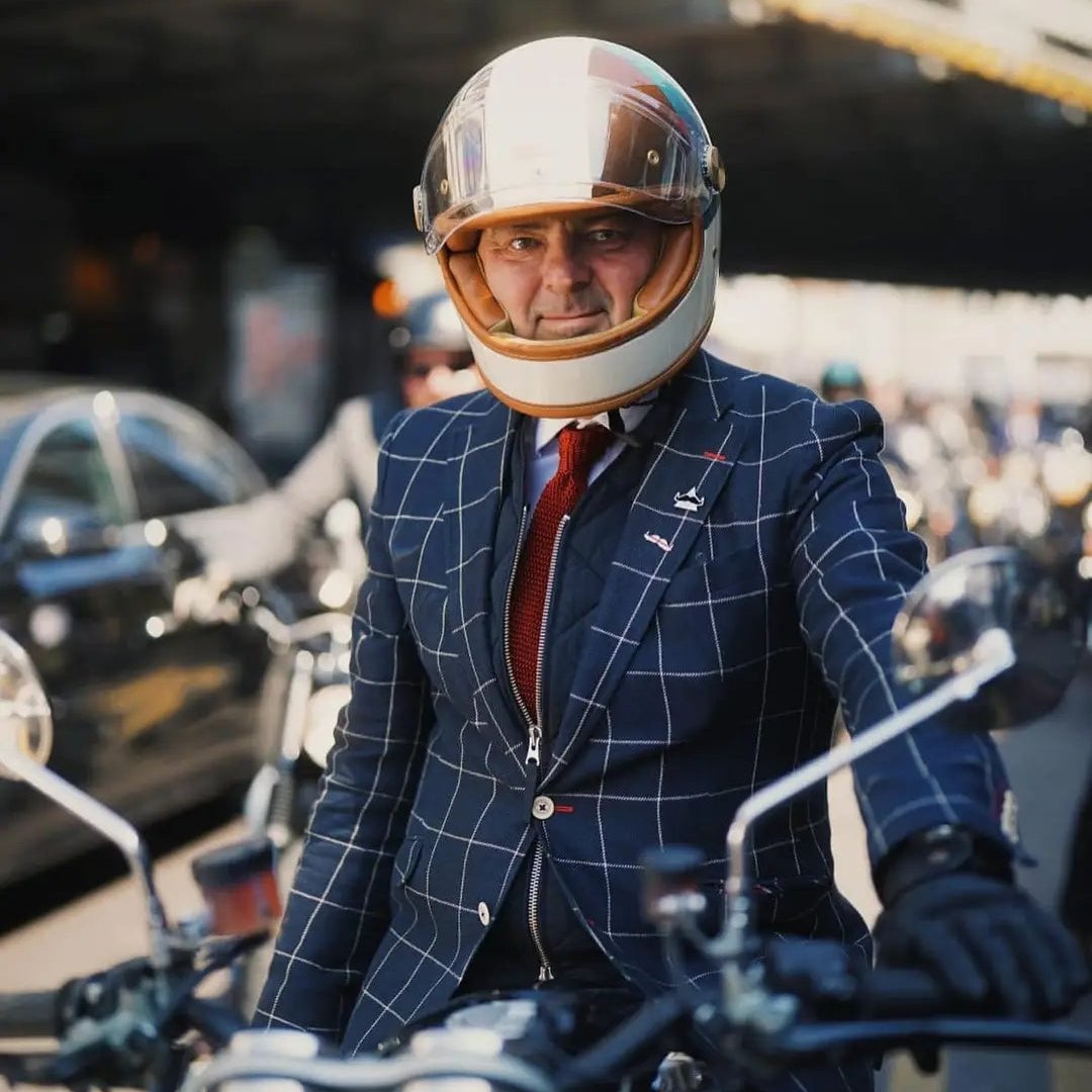 Hedon-Motorcycling-Helmets-Merging-Modern-Design-with-Traditional-Craftsmanship - FREE UK Shipping, FREE 365 Day Returns | Moto Central