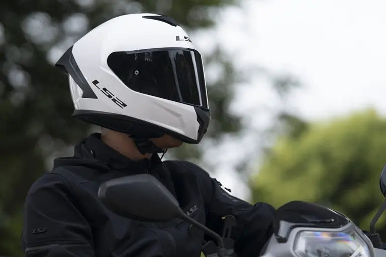 ls2 british helmet FF812 Kids Full Face Solid Matt Black FREE UK Delivery position drop Buy LS2 Challenger 2 Solid