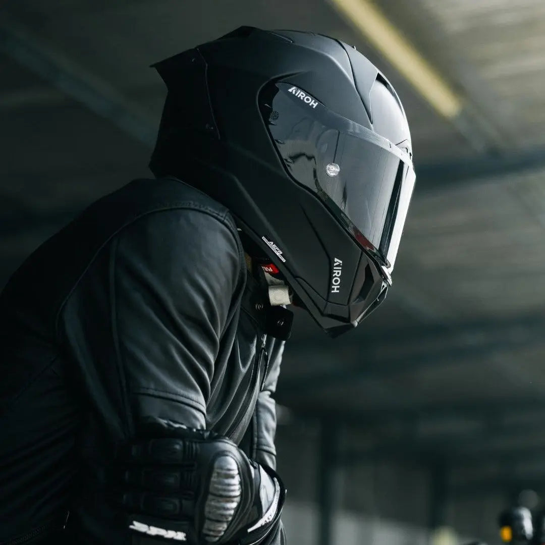 Airoh GP-800 FIM Helmet - Track-Level Precision with Advanced Carbon Performance - FREE UK Shipping, FREE 365 Day Returns | Moto Central