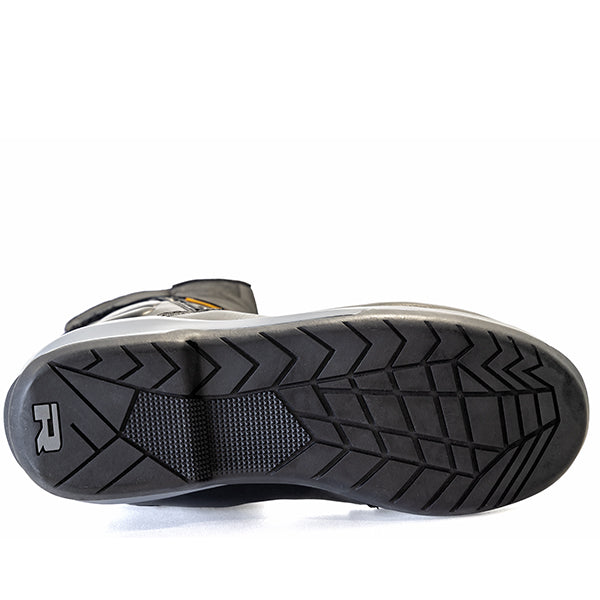 Richa Oberon Waterproof Boots Black sole tread detail on a white background