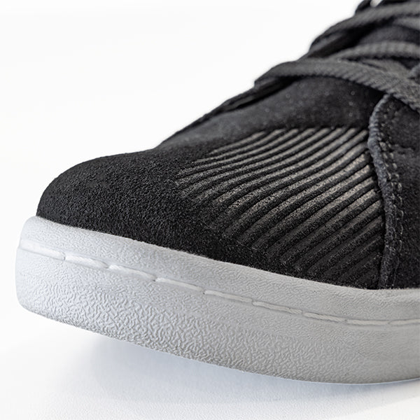 Richa Lewis Waterproof Sneakers Black, toe detail