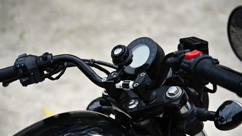 Outplorer QM03 Handlebar Mount Clamp FREE UK Delivery, FREE 365 Day Returns | Moto Central
