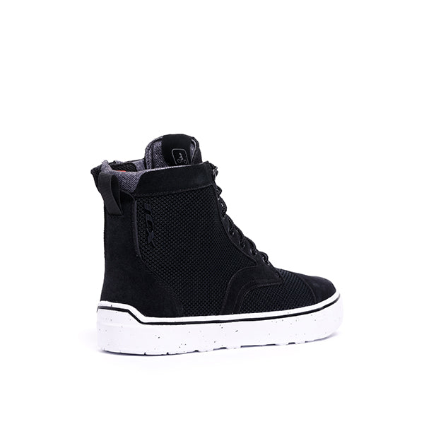 TCX Dartwood Tex Short Boots Black / White, rear three-quarter view