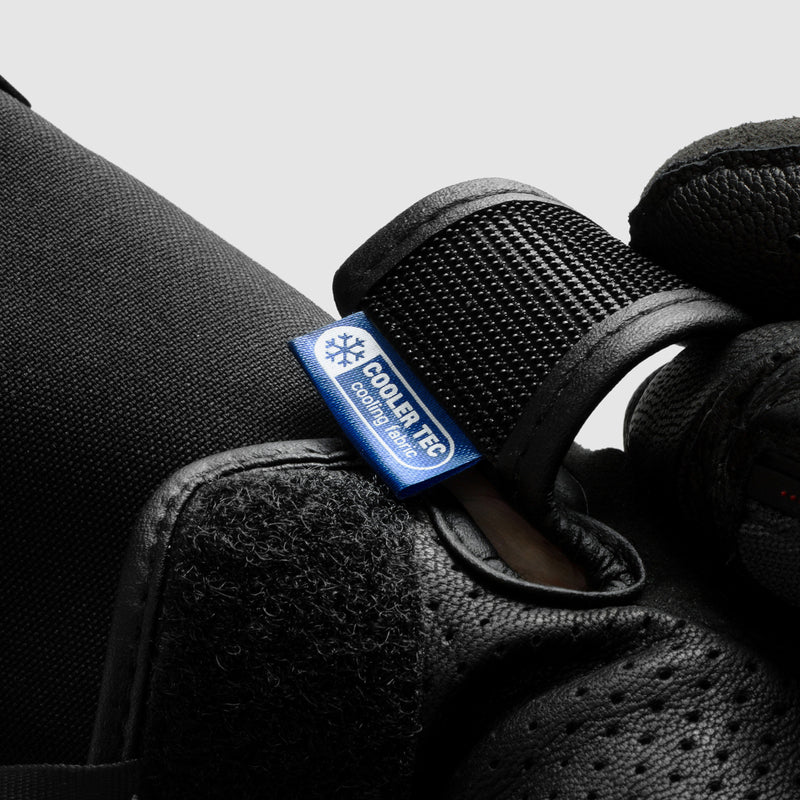 Rebelhorn Defender Gloves Black FREE UK Delivery, FREE 365 Day Returns | Moto Central