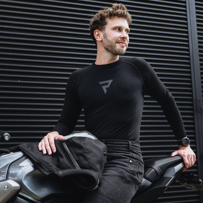 Rebelhorn Freeze 2 Thermoactive Long Sleeves T-Shirt Black FREE UK Delivery, FREE 365 Day Returns | Moto Central