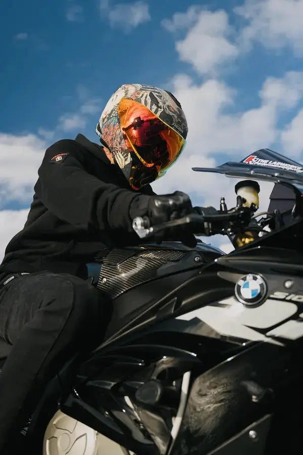 Icon Threshold Odokuro Black - FREE UK Shipping, FREE 365 Day Returns | Moto Central