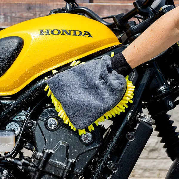 Riderr Luxury Wash Mitt Yellow FREE UK Delivery, FREE 365 Day Returns | Moto Central