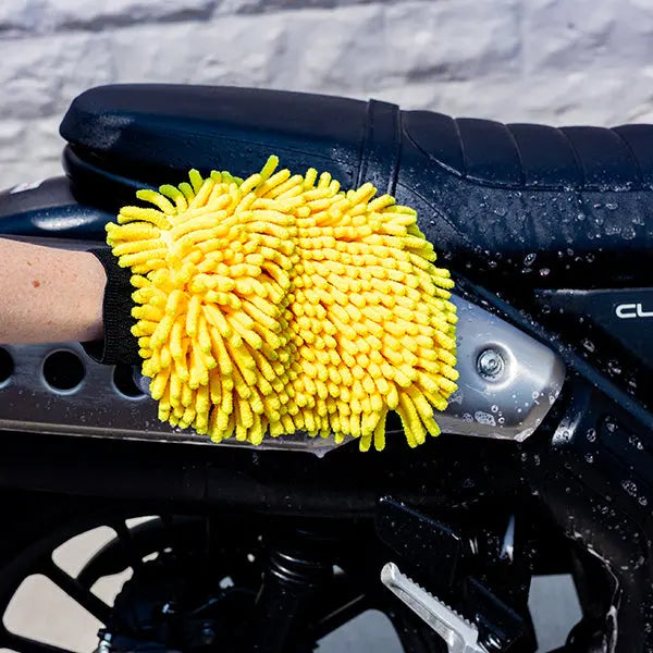 Riderr Luxury Wash Mitt Yellow FREE UK Delivery, FREE 365 Day Returns | Moto Central