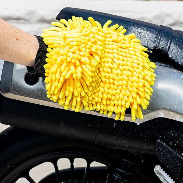 Riderr Luxury Wash Mitt Yellow FREE UK Delivery, FREE 365 Day Returns | Moto Central