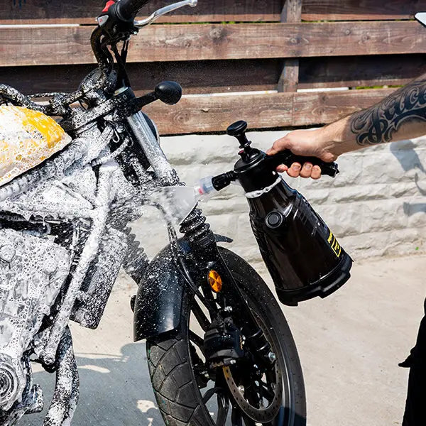 Riderr Snow Foam Bottle FREE UK Delivery, FREE 365 Day Returns | Moto Central