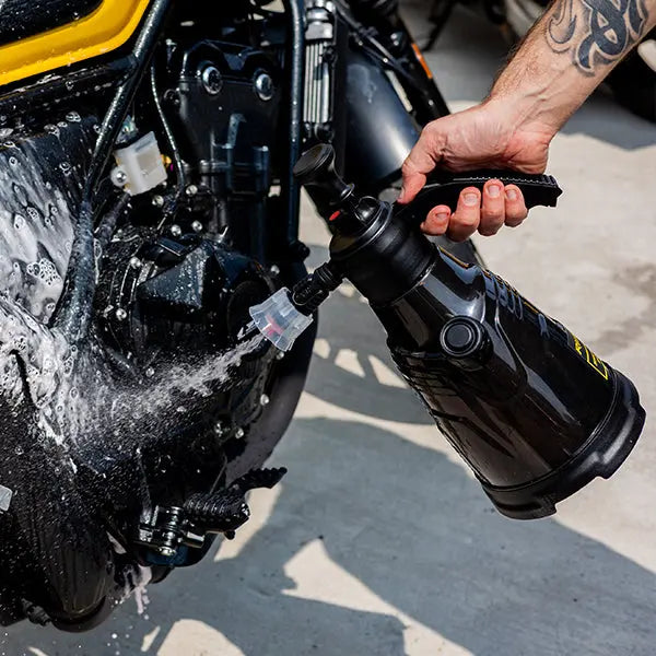 Riderr Snow Foam Bottle FREE UK Delivery, FREE 365 Day Returns | Moto Central