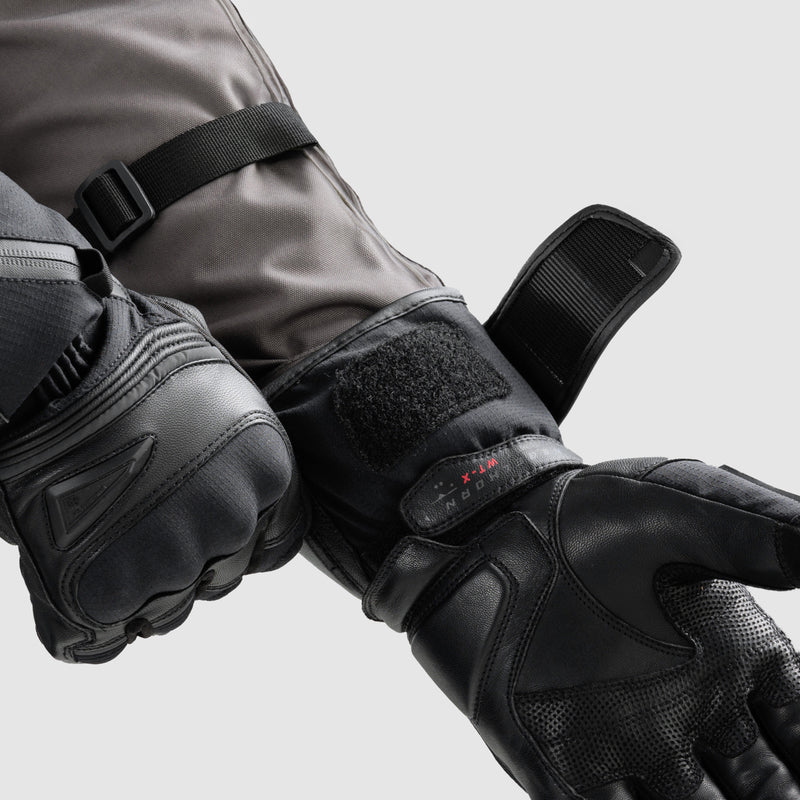 Rebelhorn Summit Gloves Black FREE UK Delivery, FREE 365 Day Returns | Moto Central