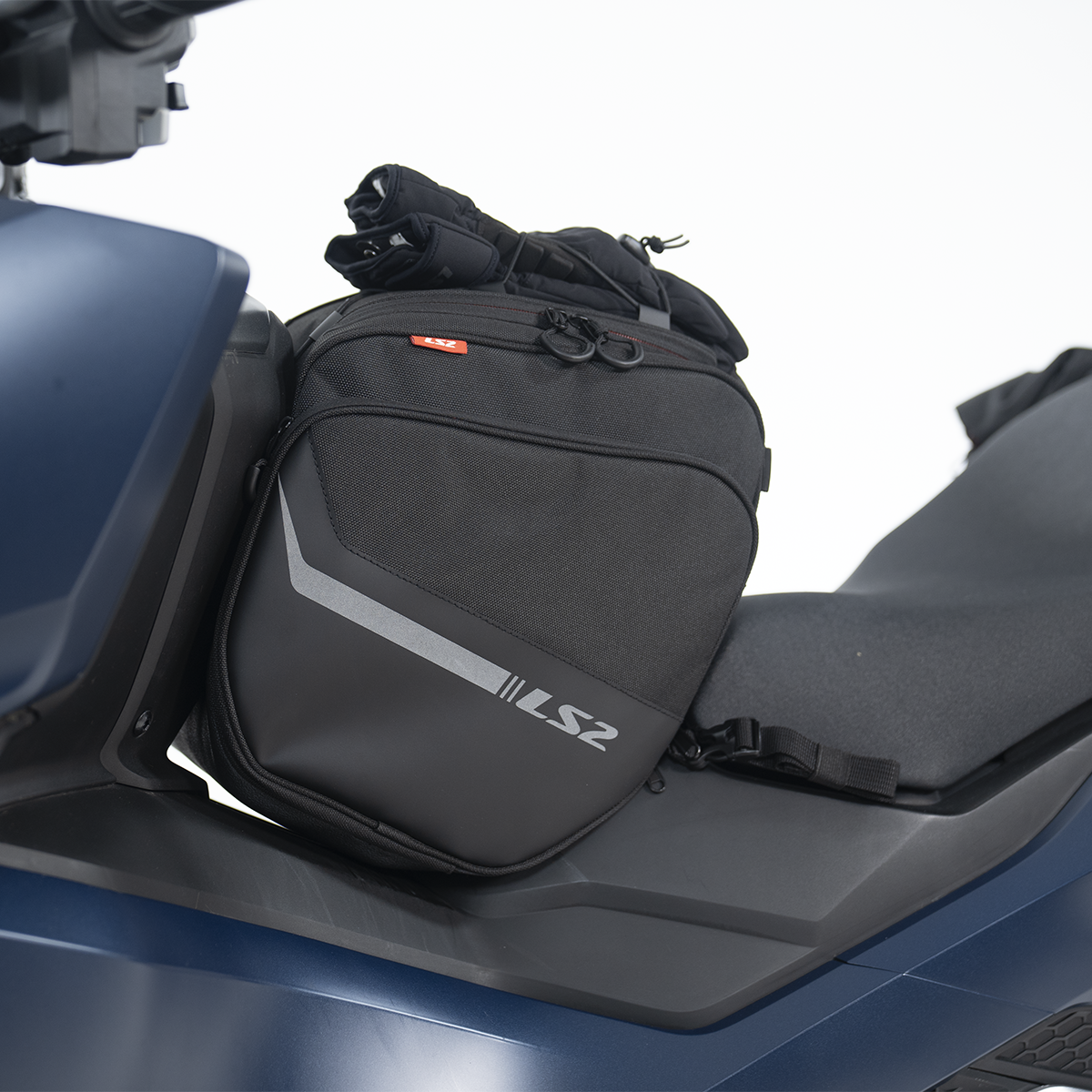 LS2 Freedom Tunnel Bag Black FREE UK Delivery, FREE 365 Day Returns | Moto Central