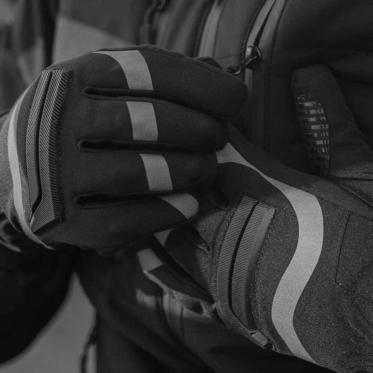 Spada Hunza Rev.2 CE Waterproof Gloves Black FREE UK Delivery, FREE 365 Day Returns | Moto Central