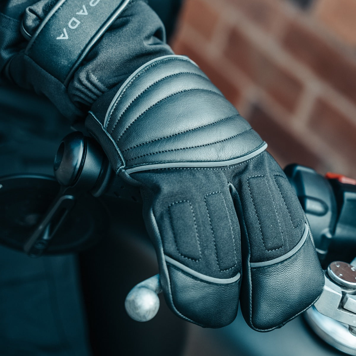 Spada Vulcan CE Waterproof Leather Mitts Black FREE UK Delivery, FREE 365 Day Returns | Moto Central