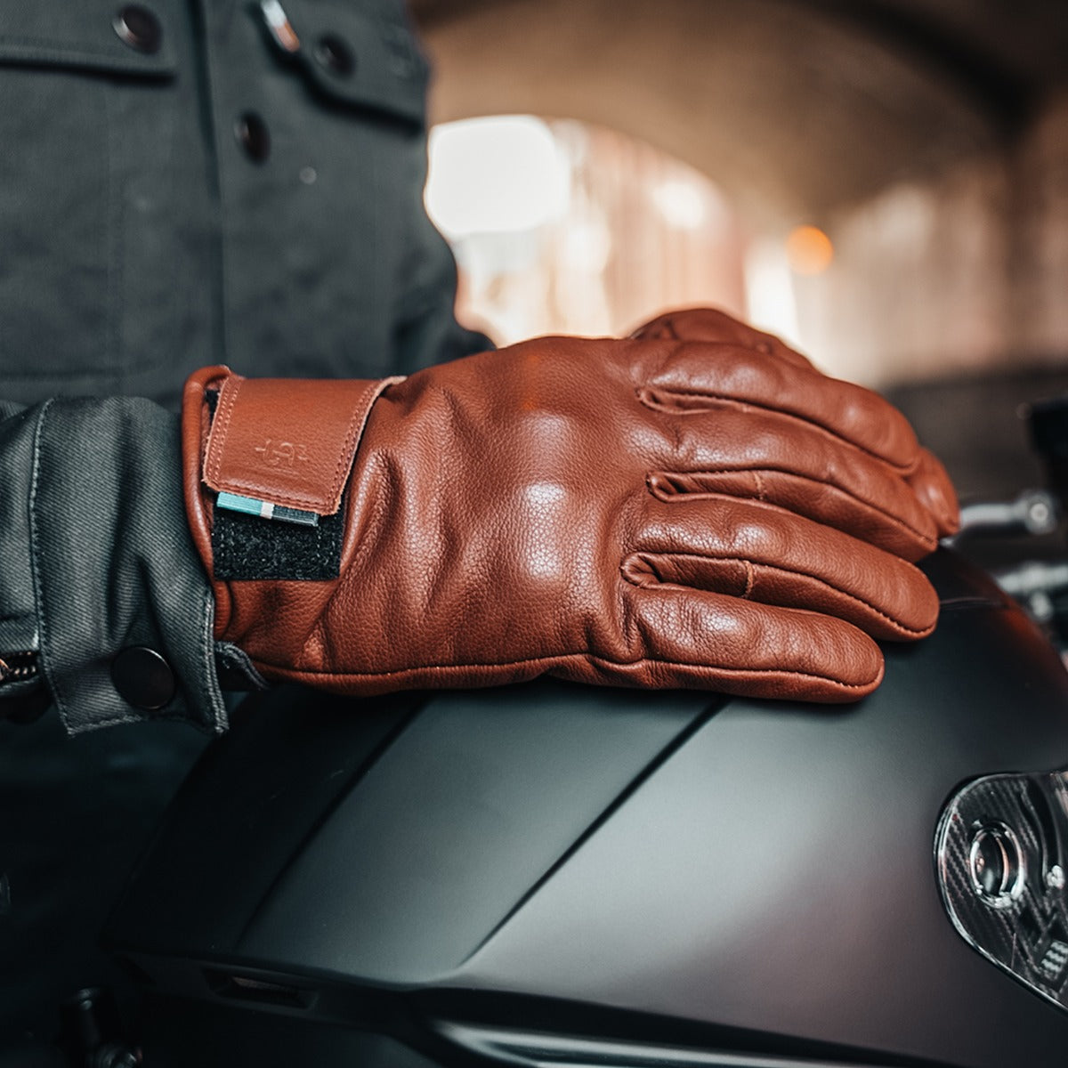 Spada Clutch Winter CE Waterproof Leather Gloves Cognac Brown FREE UK Delivery, FREE 365 Day Returns | Moto Central