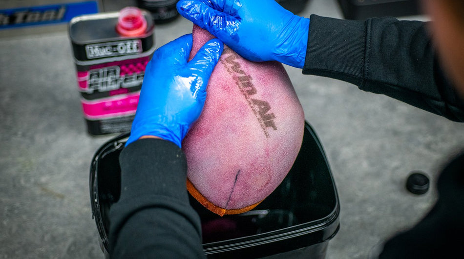 Muc-Off Motorcycle Air Filter Oil - 1 Liter