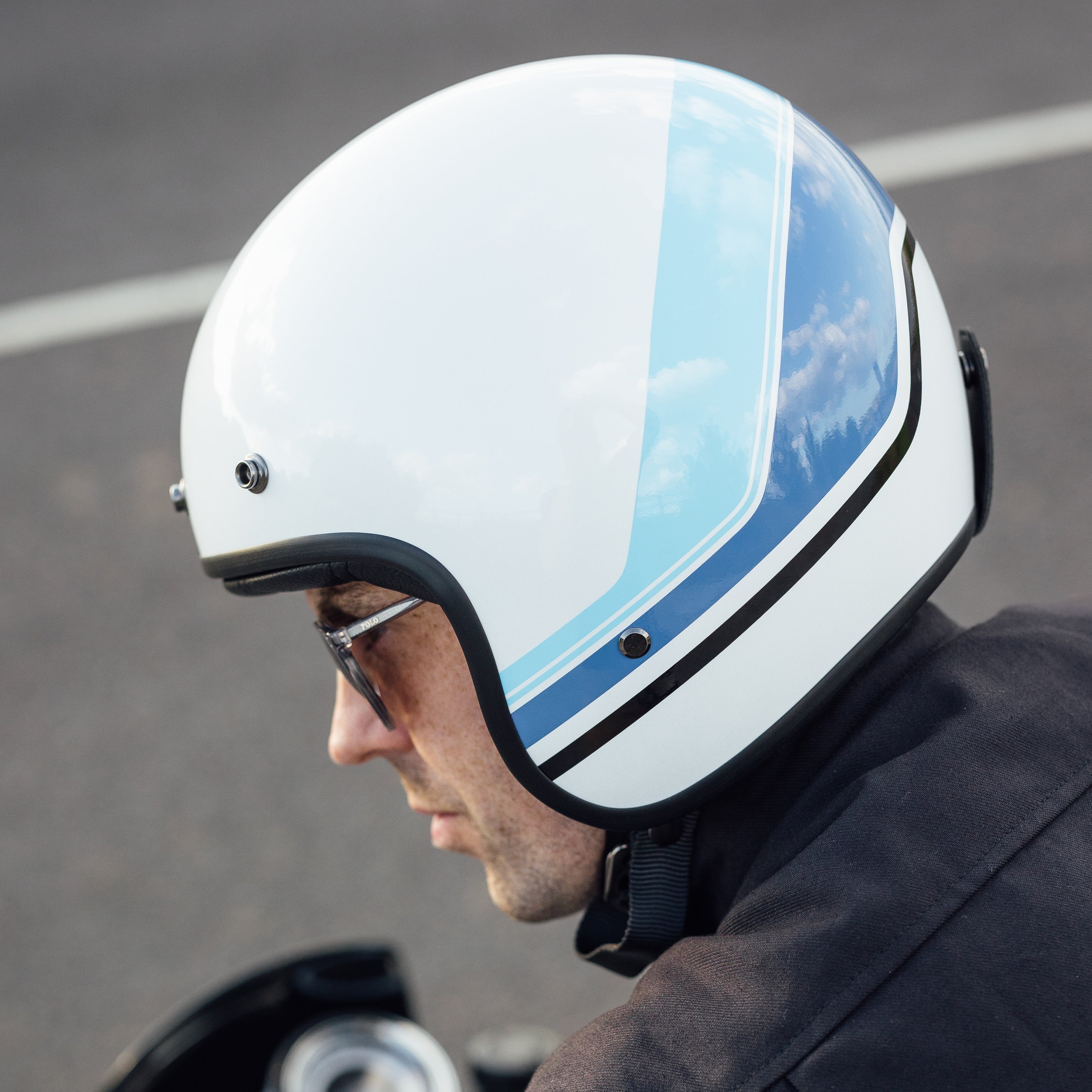 Merlin Blackbird Jet Aero White Stripe