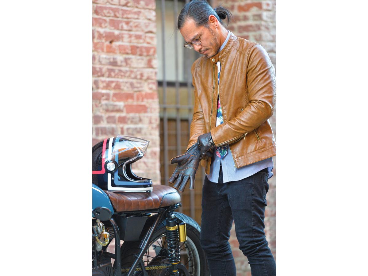 Torc T-1 Retro Americana Tron Gloss Black