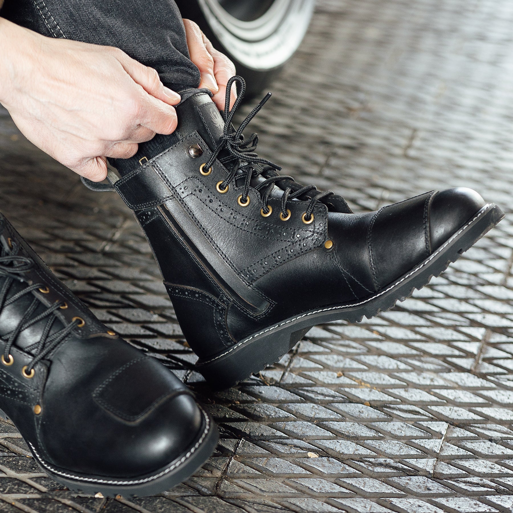 Merlin Derby Brogue D3O Waterproof Boots Black FREE UK Delivery, FREE 365 Day Returns | Moto Central