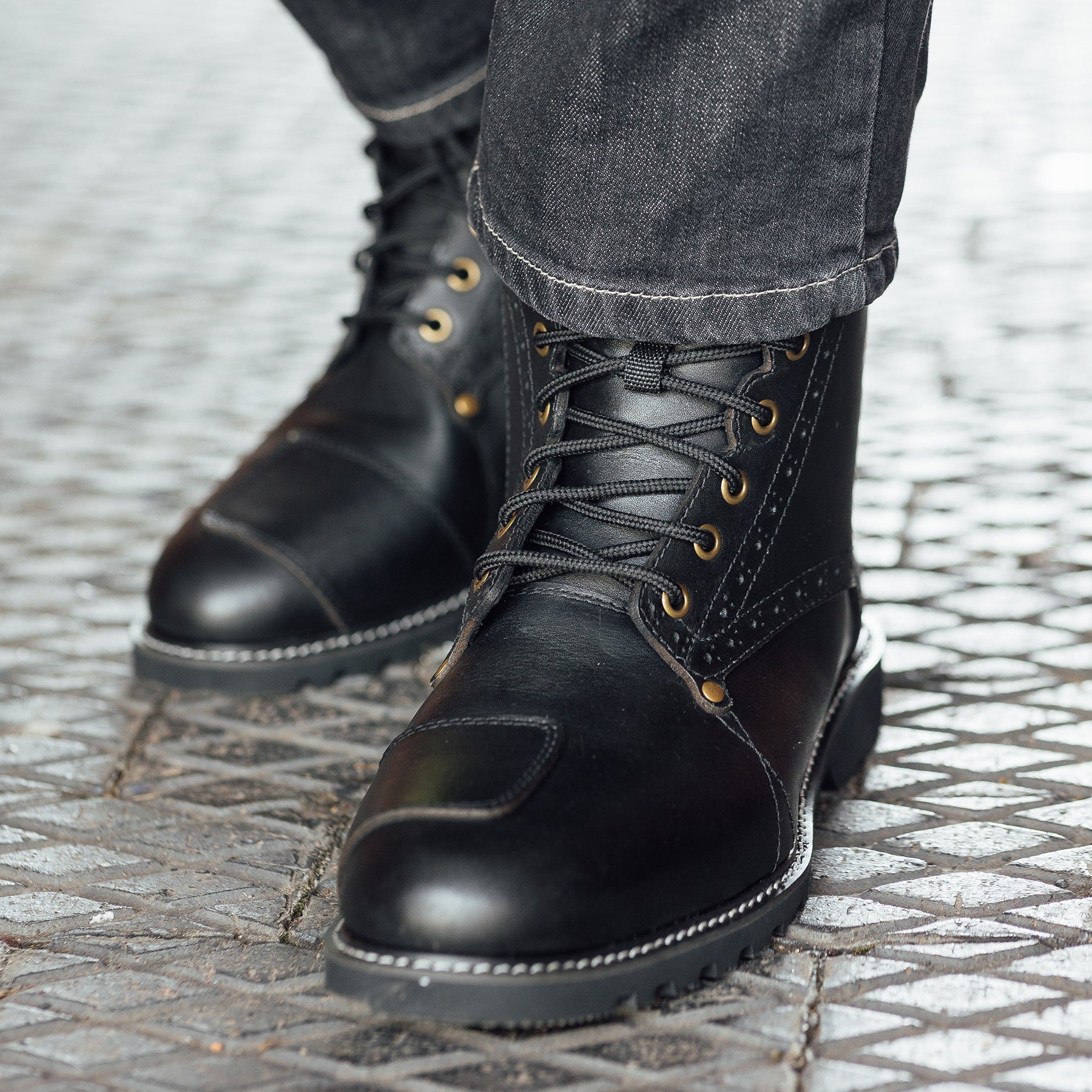 Merlin Derby Brogue D3O Waterproof Boots Black FREE UK Delivery, FREE 365 Day Returns | Moto Central