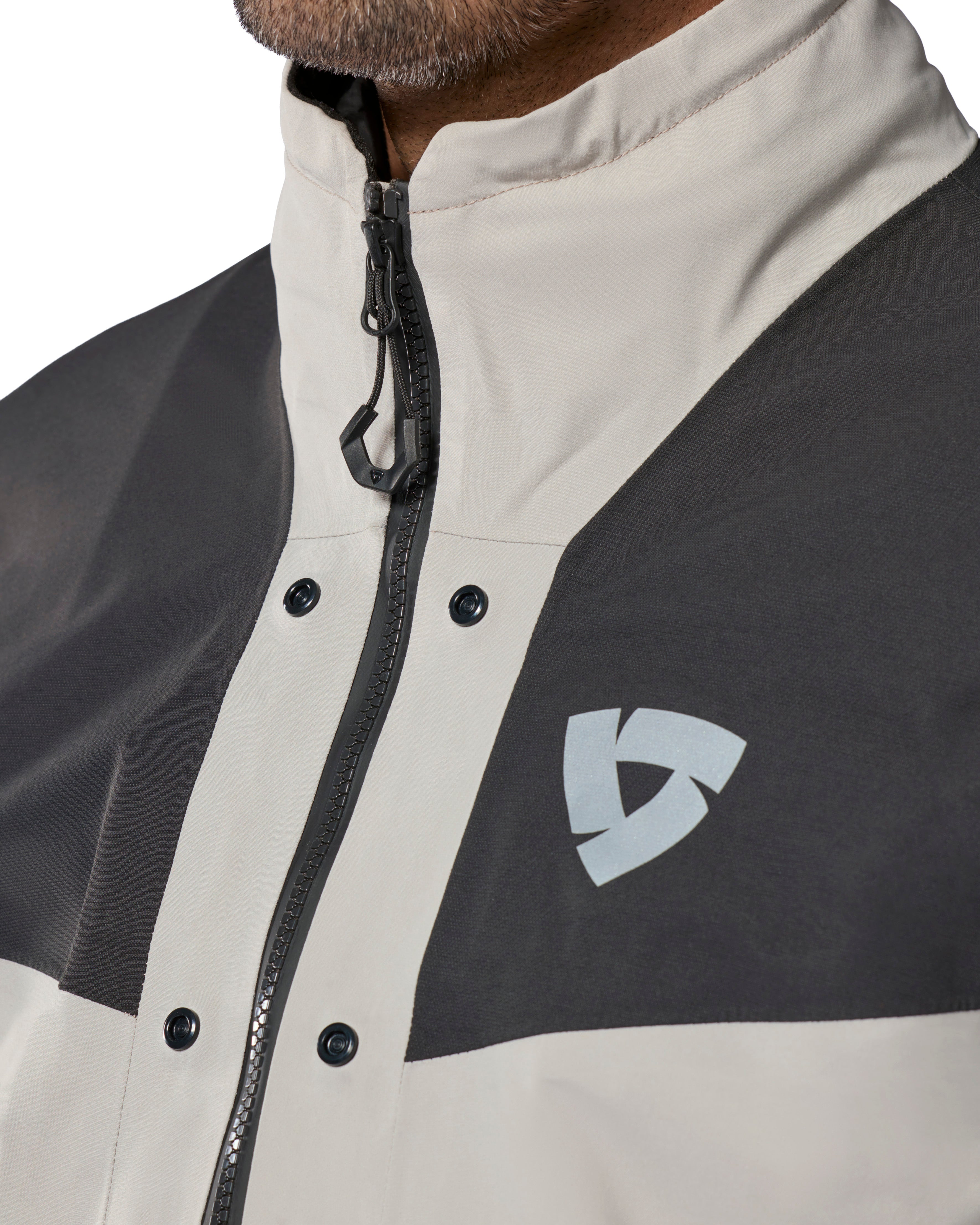 Revit Defender 4 Gore-Tex Jacket Anthracite / Red