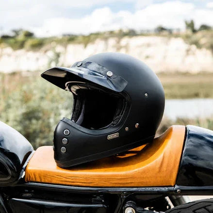 HJC V60 Full Face Helmet Matt Black - FREE UK Shipping, FREE 365 Day Returns | Moto Central