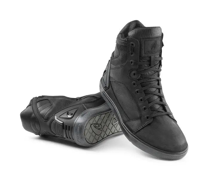 Forma Hyper Dry Short Boots Black - FREE UK Shipping, FREE 365 Day Returns | Moto Central