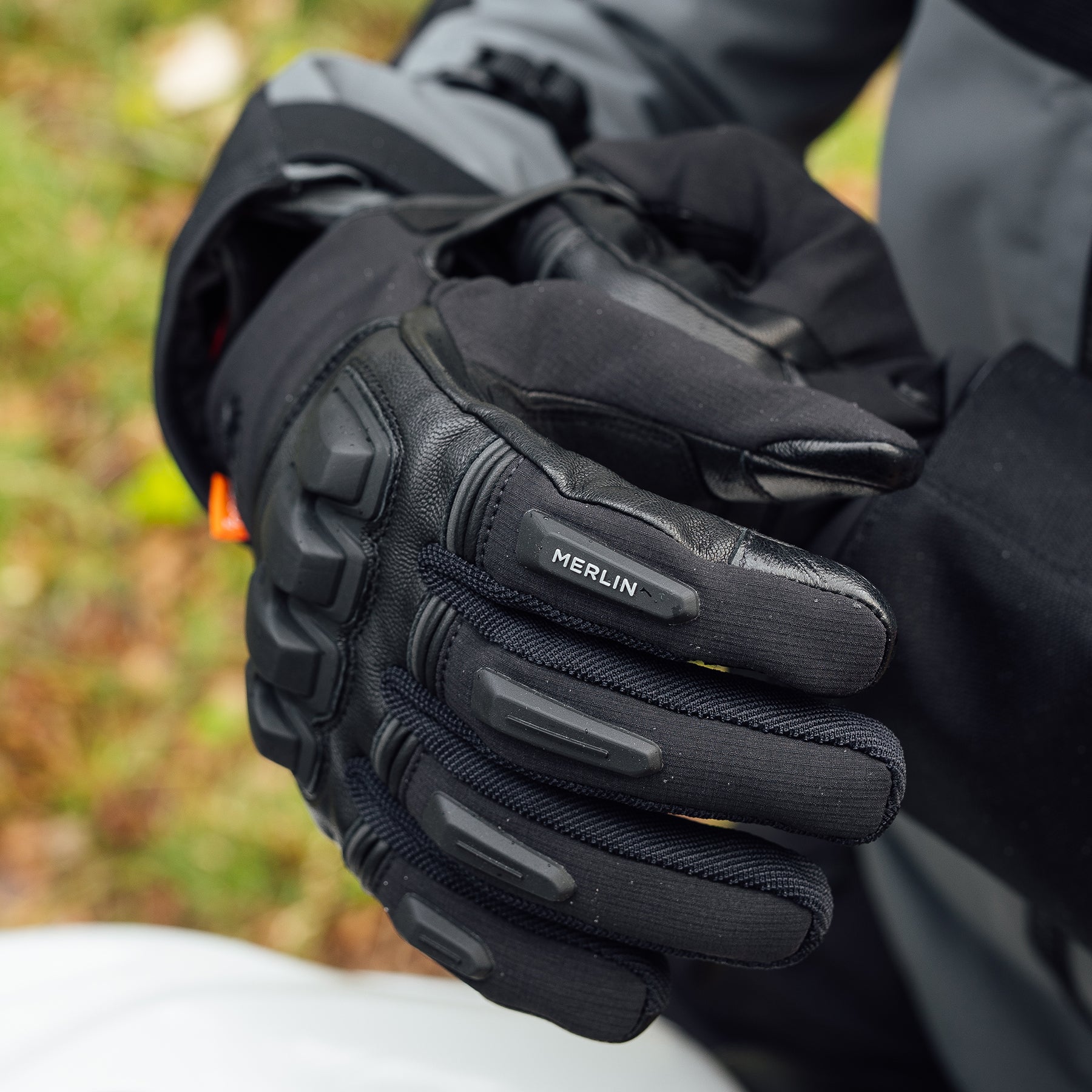 Merlin Jura Hydro D3O Gloves Black FREE UK Delivery, FREE 365 Day Returns | Moto Central