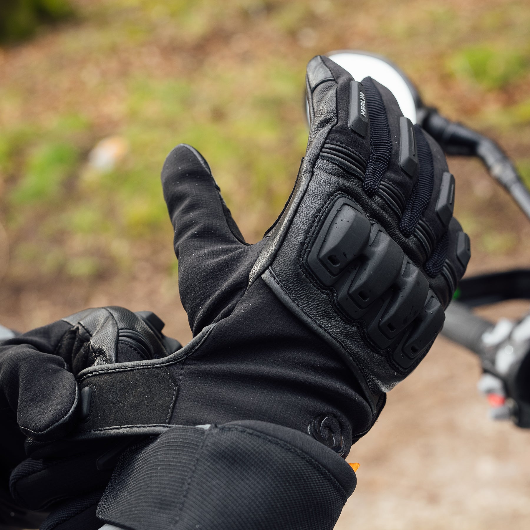Merlin Jura Hydro D3O Gloves Black FREE UK Delivery, FREE 365 Day Returns | Moto Central