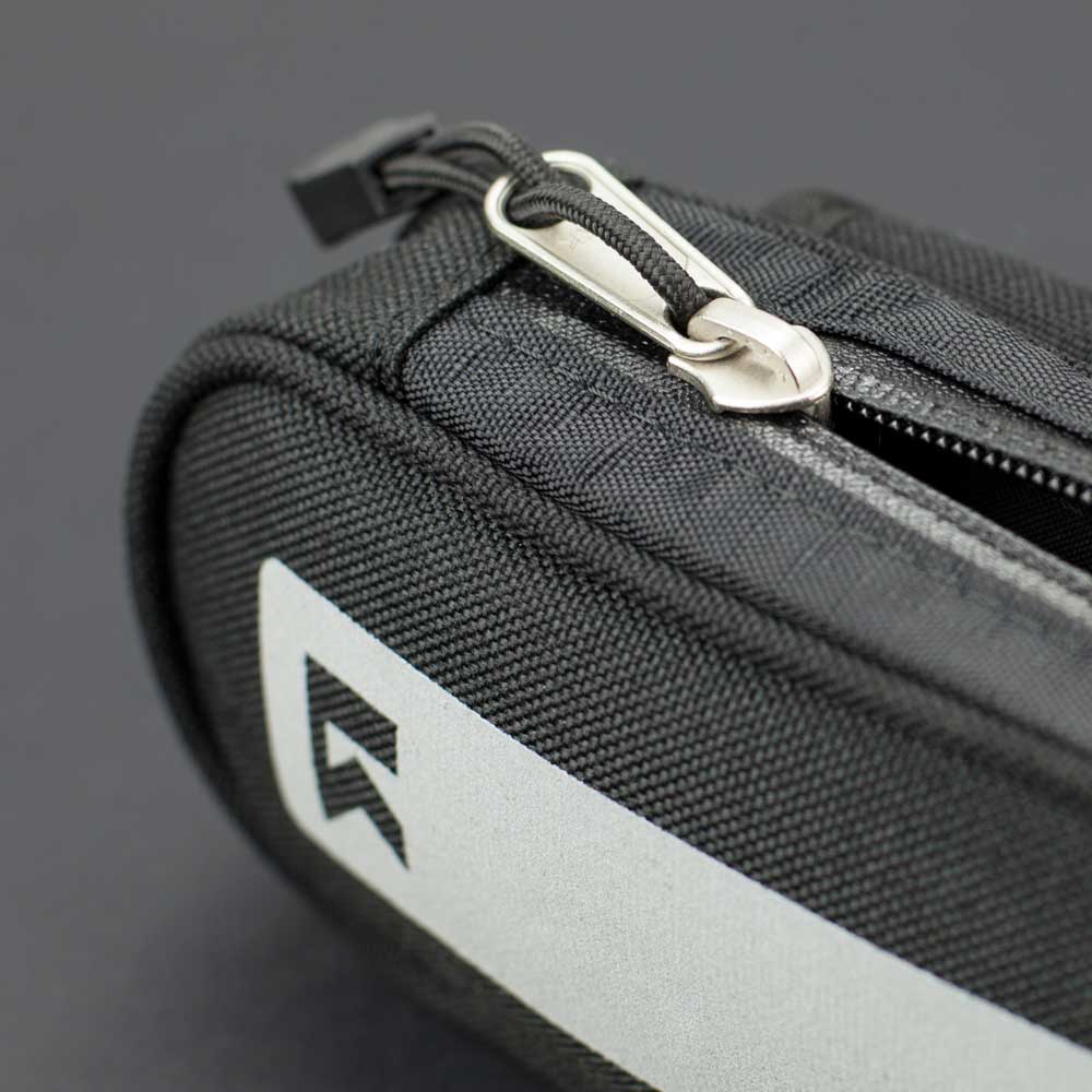 Kriega Harness Pocket Black - 0.5 Liters - zip and reflective panel detail