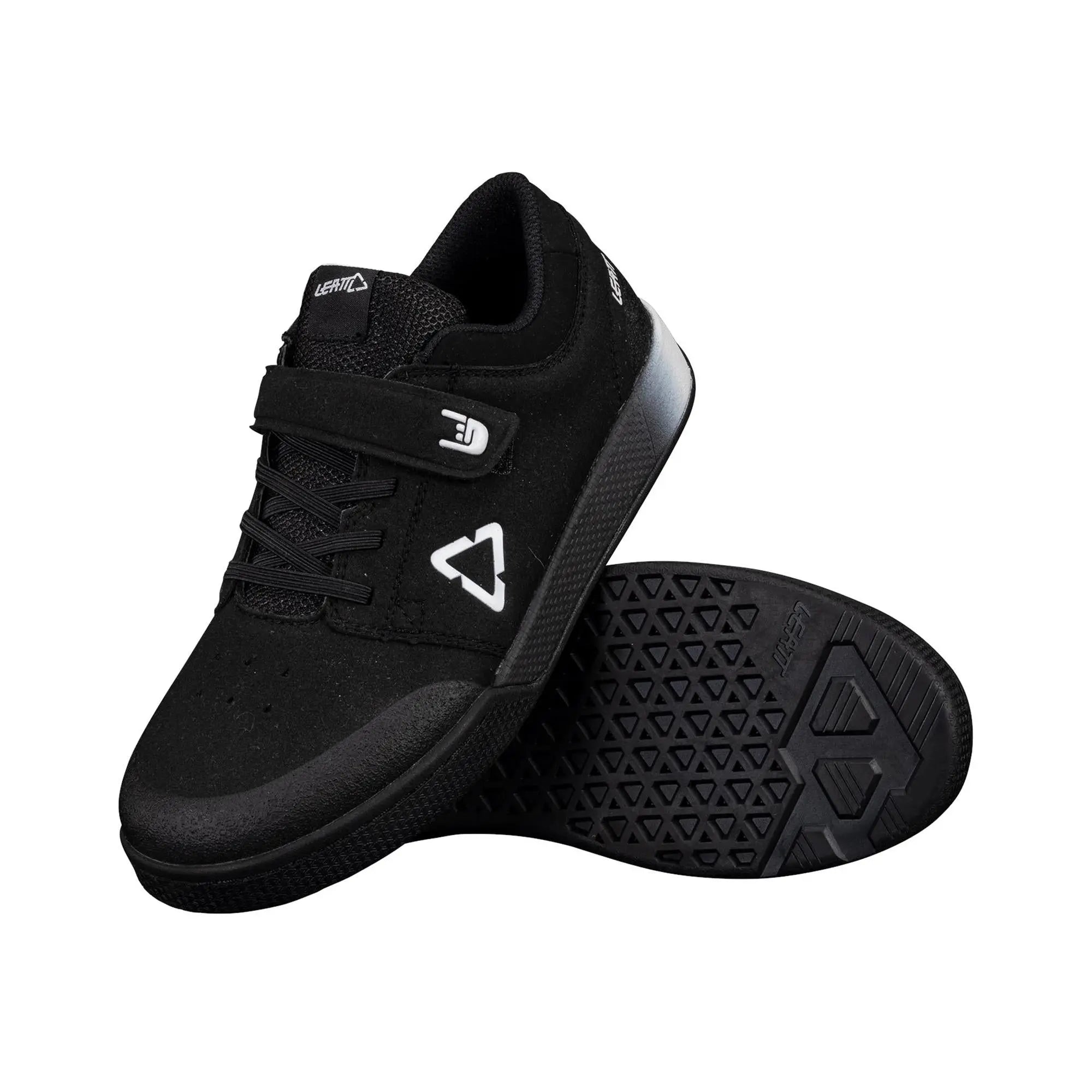Leatt Flat 2.0 Junior Shoes Black - FREE UK Shipping, FREE 365 Day Returns | Moto Central
