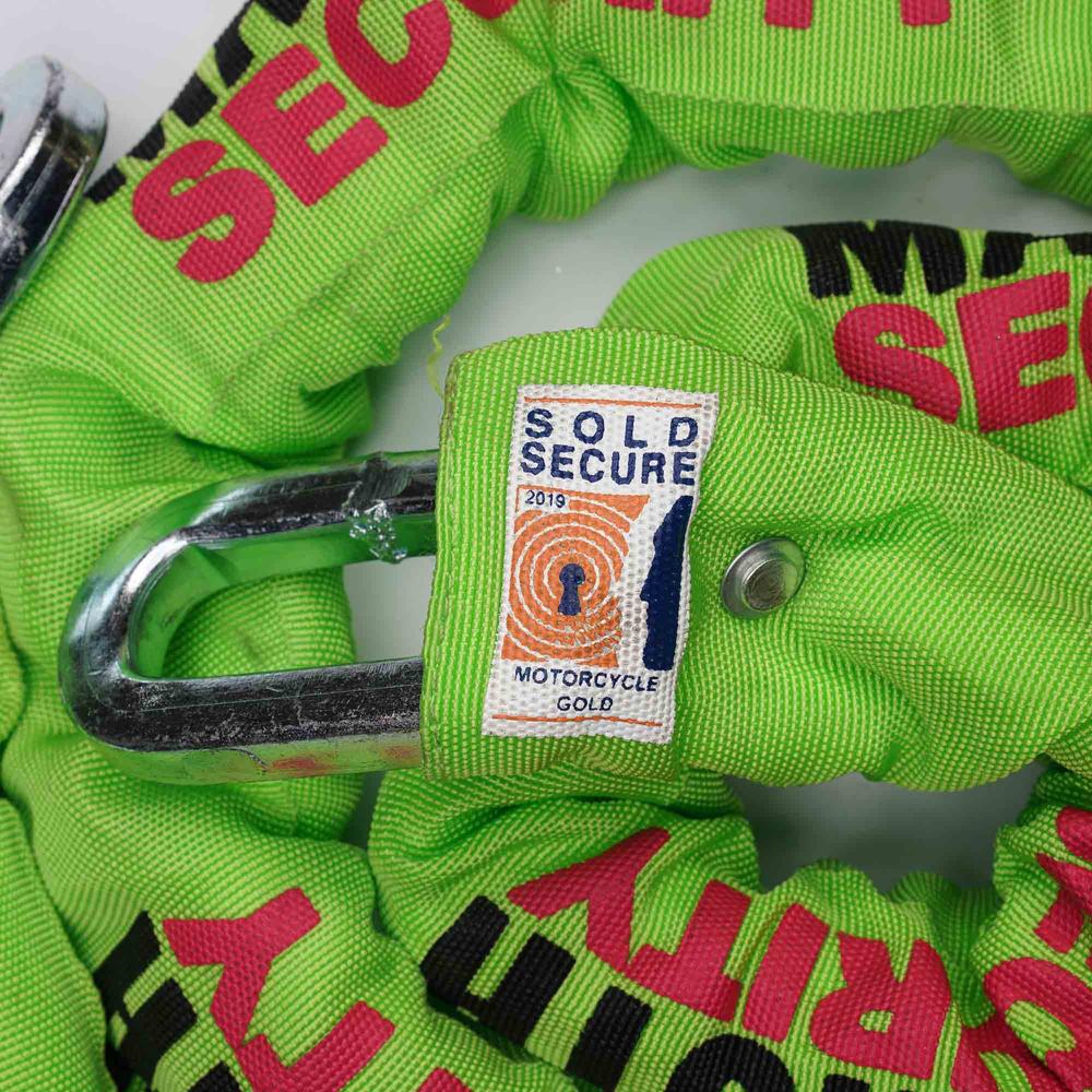 Mammoth Security Sold Secure Gold Approved 12mm X 1.8 M Square Chain With Shackle Lock
