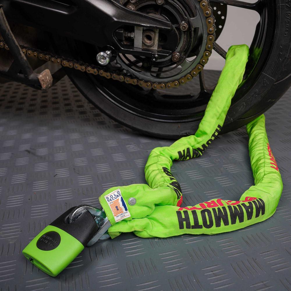 Mammoth Security Sold Secure Gold Approved 12mm X 1.8 M Square Chain With Shackle Lock