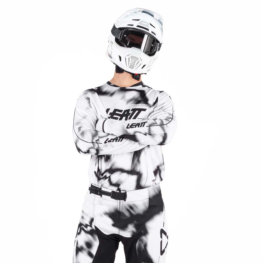 Leatt Moto 4.5 Lite Jersey White - FREE UK Shipping, FREE 365 Day Returns | Moto Central