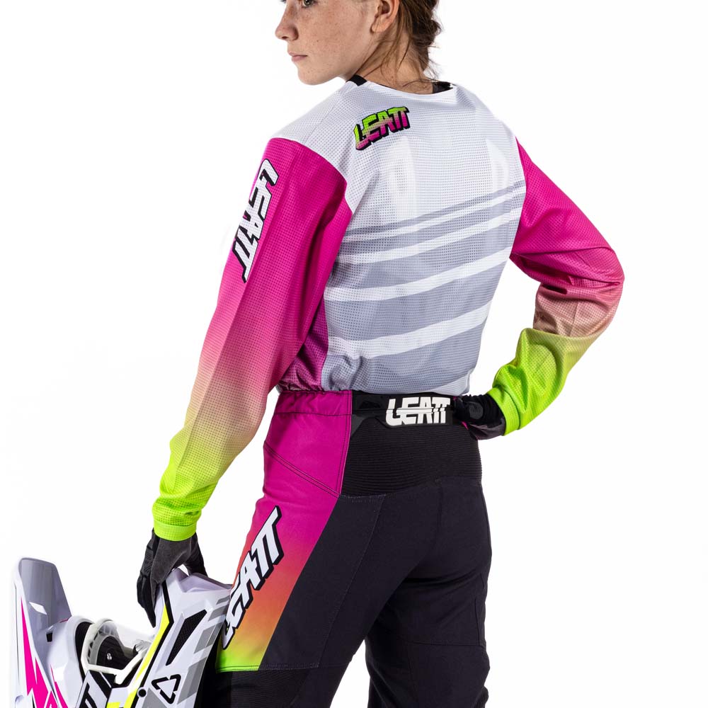 Leatt 3.5 Mini Kids Ride Kit Retro Pink - FREE UK Delivery, FREE 365 Day Returns | Moto Central