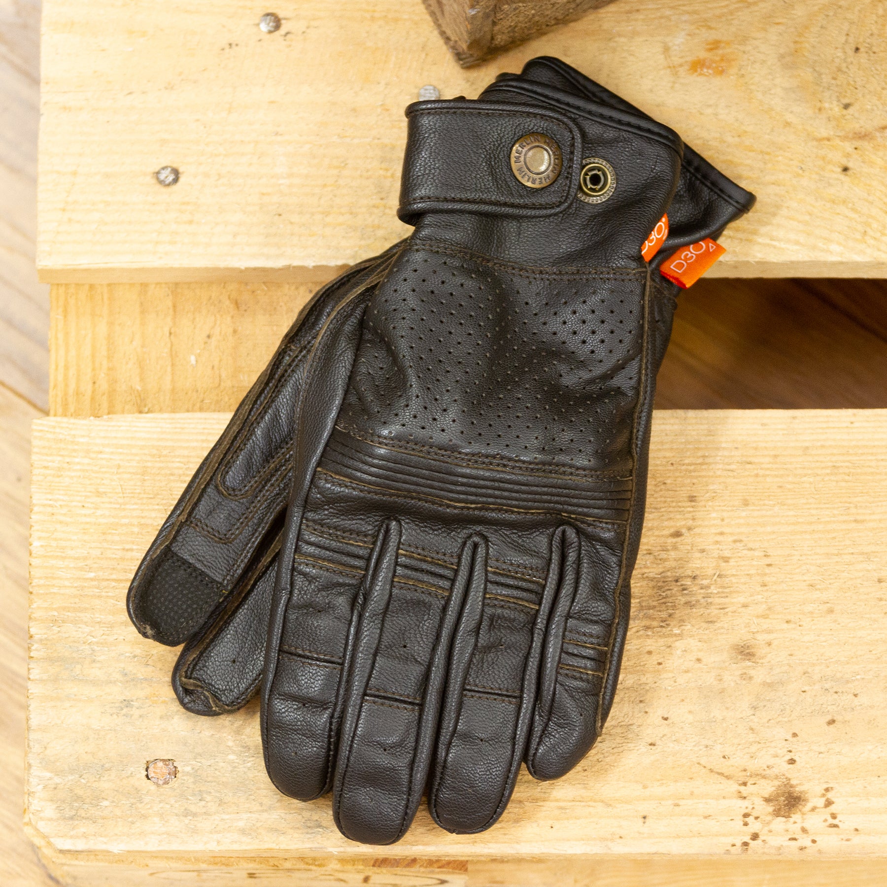 Merlin Leigh D3O Leather Gloves Dark Brown FREE UK Delivery, FREE 365 Day Returns | Moto Central