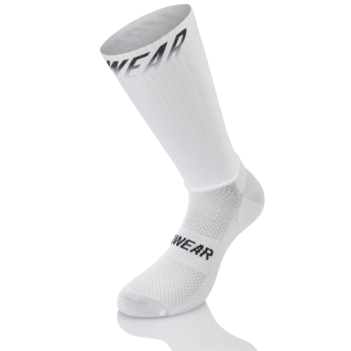 MB Wear Aero Dry Cycling Socks White - FREE UK Shipping, FREE 365 Day Returns | Moto Central