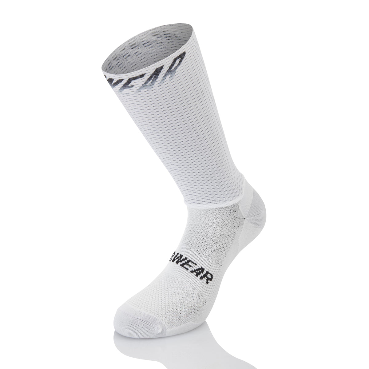 MB Wear Aero Fast Cycling Socks White - FREE UK Shipping, FREE 365 Day Returns | Moto Central