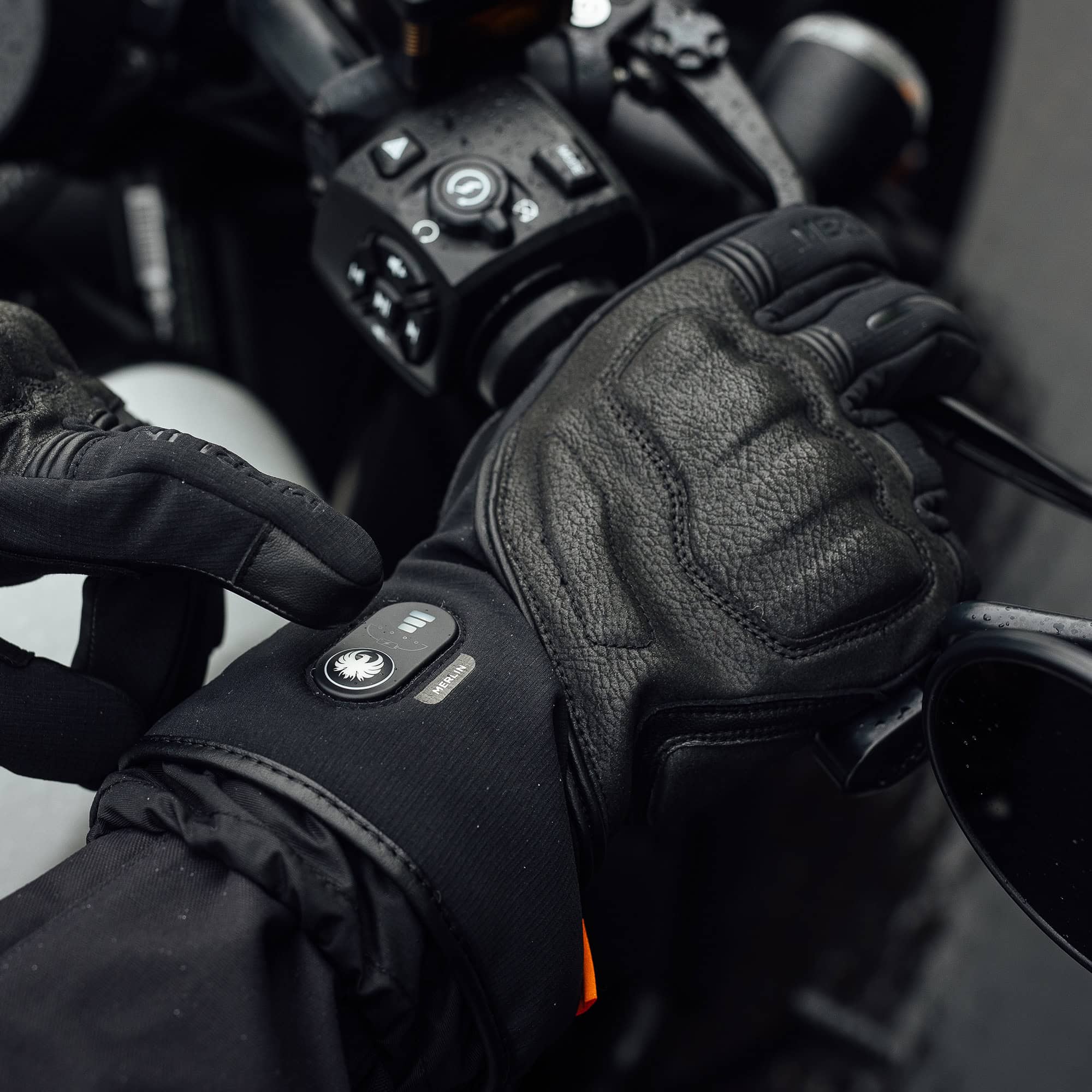 Merlin Curborough D3O Heated Gloves Black FREE UK Delivery, FREE 365 Day Returns | Moto Central