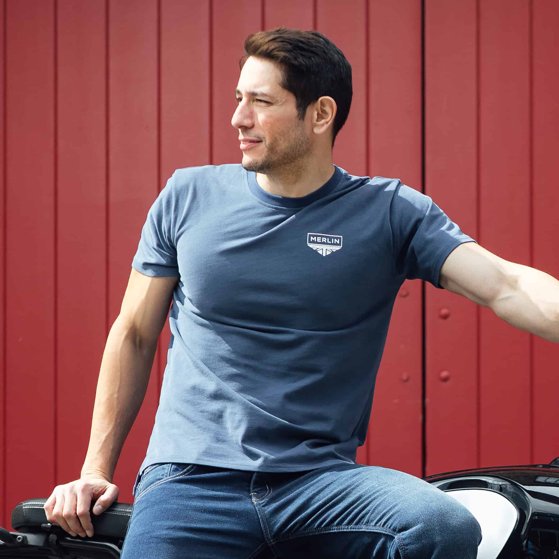 Merlin Truro Signature Tee Navy FREE UK Delivery, FREE 365 Day Returns | Moto Central