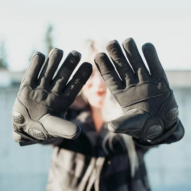 MotoGirl Nandi Ladies Leather Gloves Black - FREE UK Shipping, FREE 365 Day Returns | Moto Central