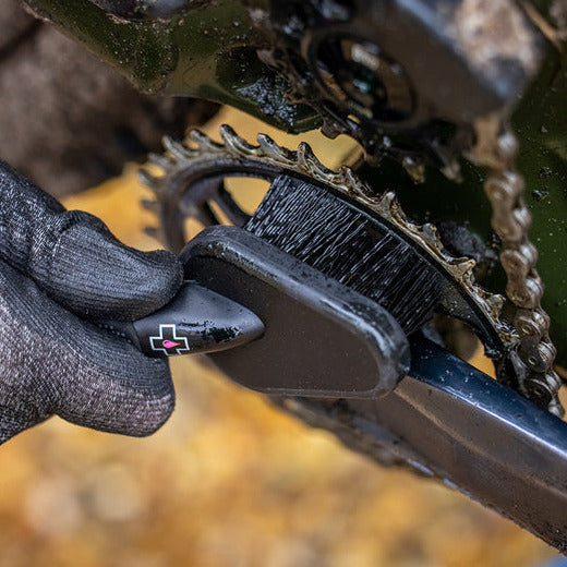 Muc-Off Detailing Brush