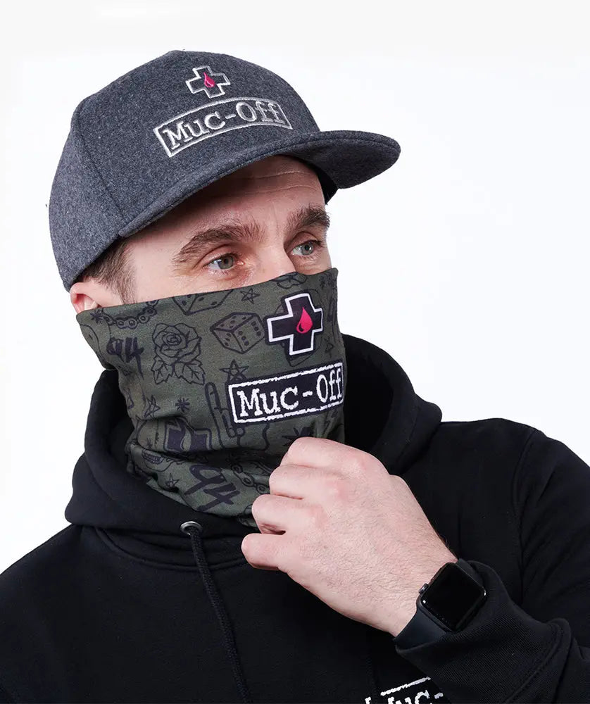 Muc-Off Lightweight Neck Gaiter Punk Green - FREE UK Shipping, FREE 365 Day Returns | Moto Central