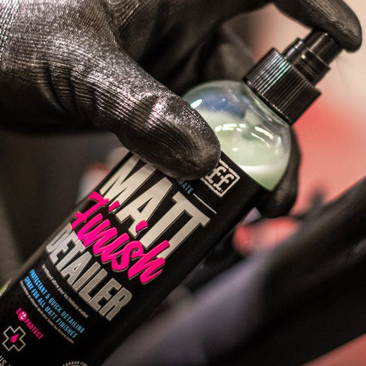 Muc-Off Motorcycle Matt Finish Detailer Spray - 250ml
