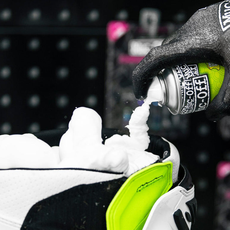 Muc-Off V2 Helmet Cleaning Care Kit