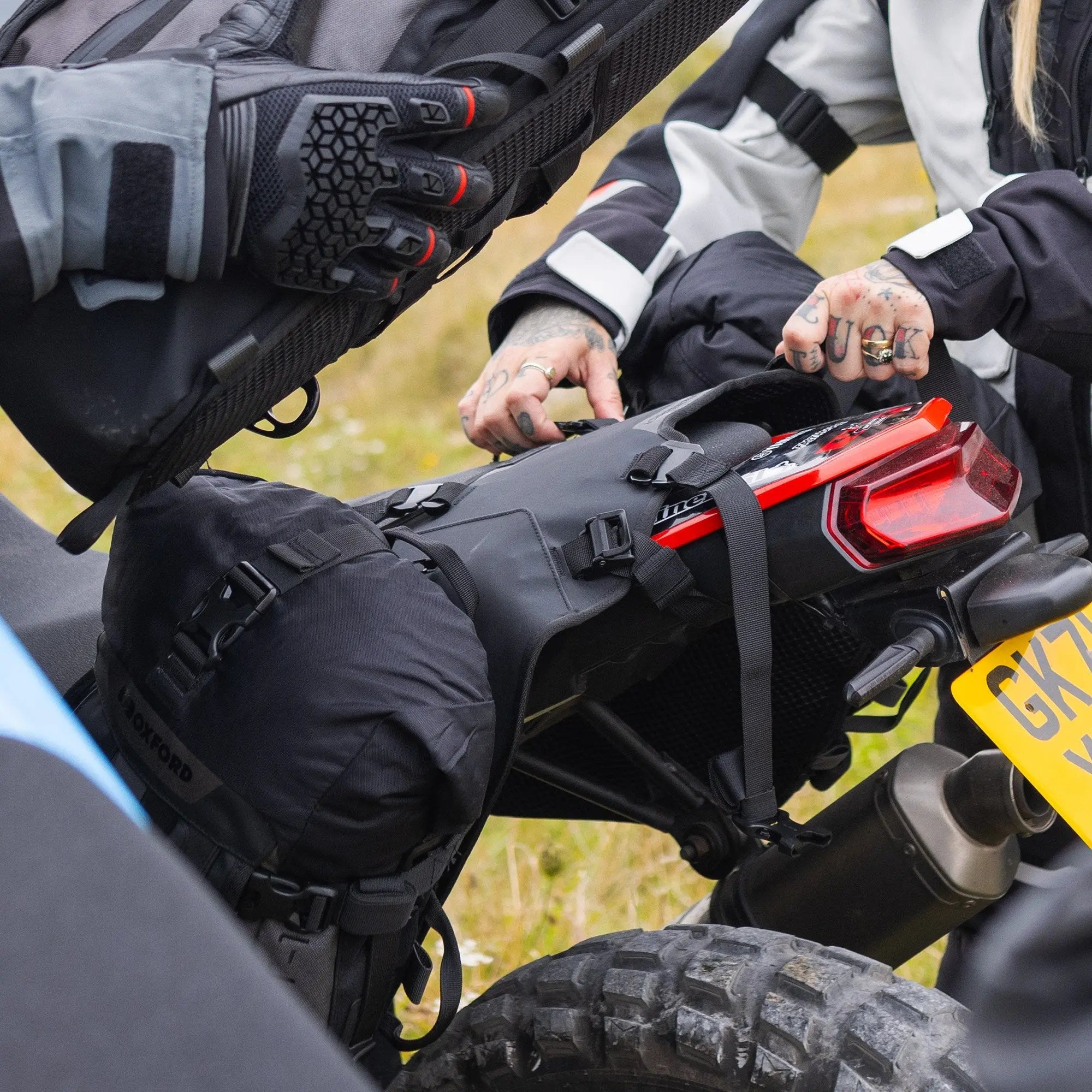 Oxford Atlas Advanced Tail Harness Black FREE UK Delivery, FREE 365 Day Returns | Moto Central