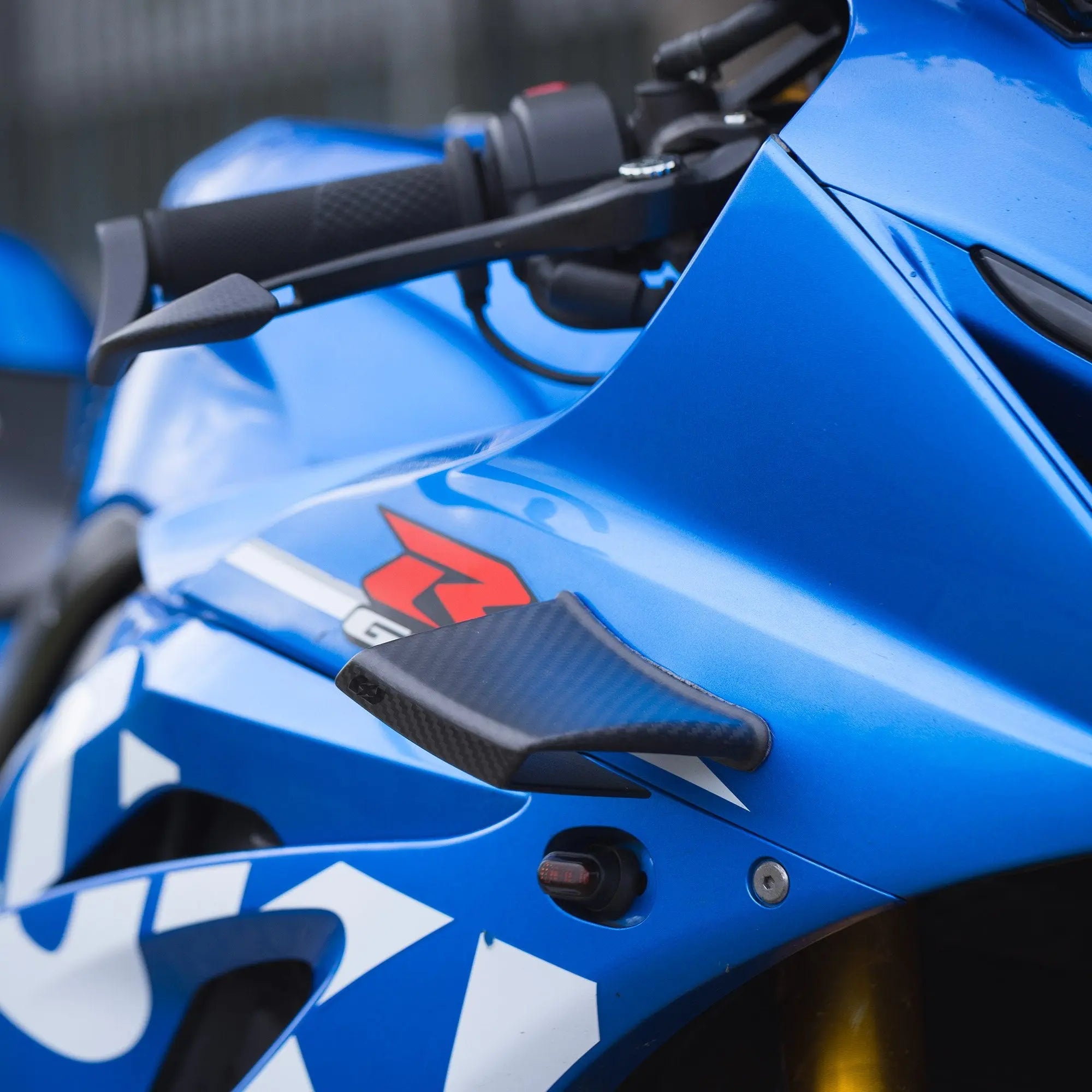 Oxford Carbon Aero Wings Matt Black FREE UK Delivery, FREE 365 Day Returns | Moto Central