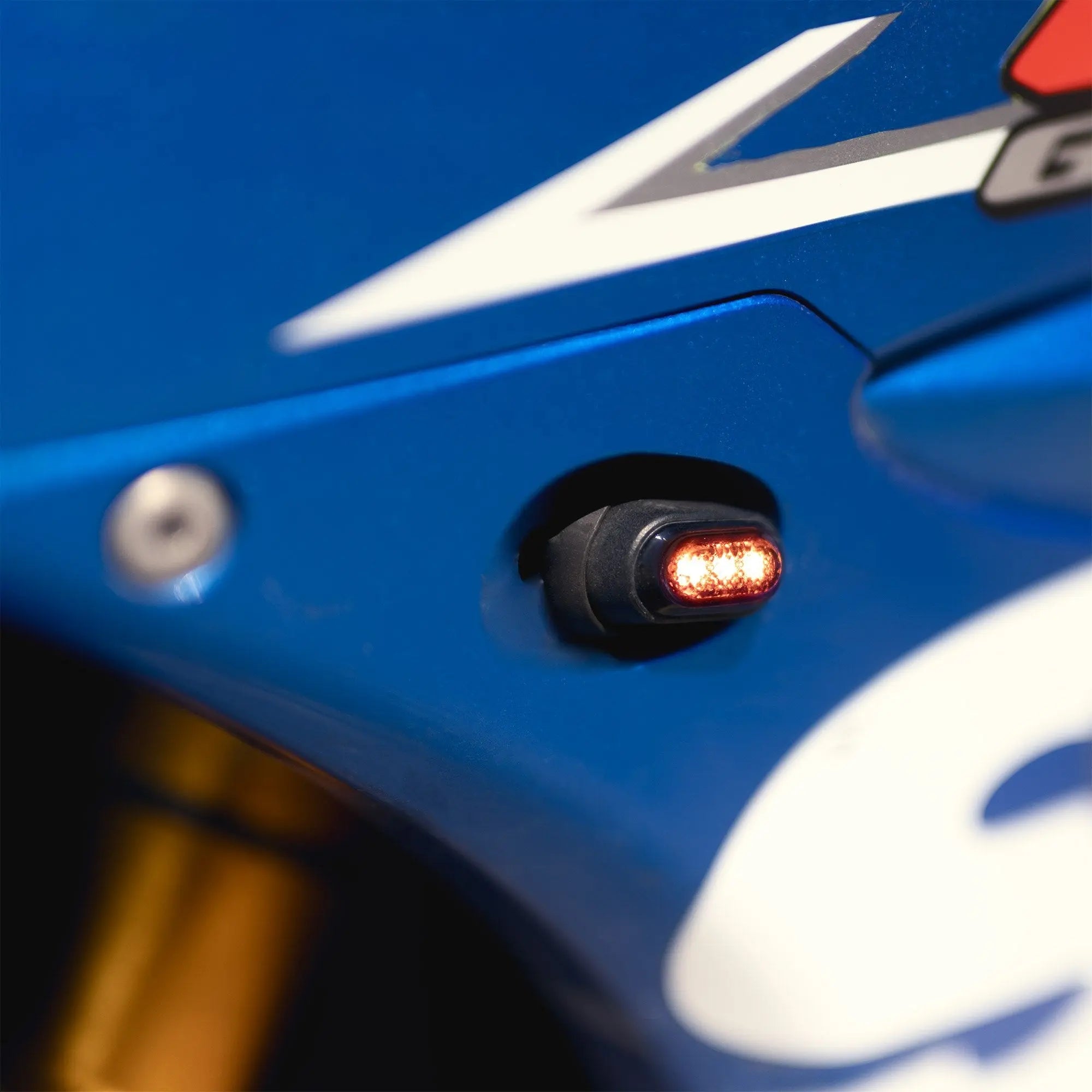 Oxford DarkEye Flush Fit Micro Indicators - FREE UK Shipping, FREE 365 Day Returns | Moto Central