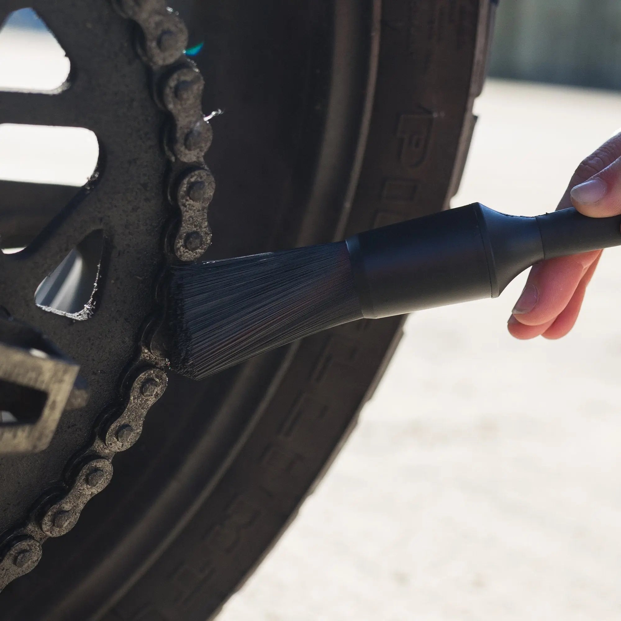 Oxford Drivetrain Pro Detailing Brush Black - FREE UK Shipping, FREE 365 Day Returns | Moto Central